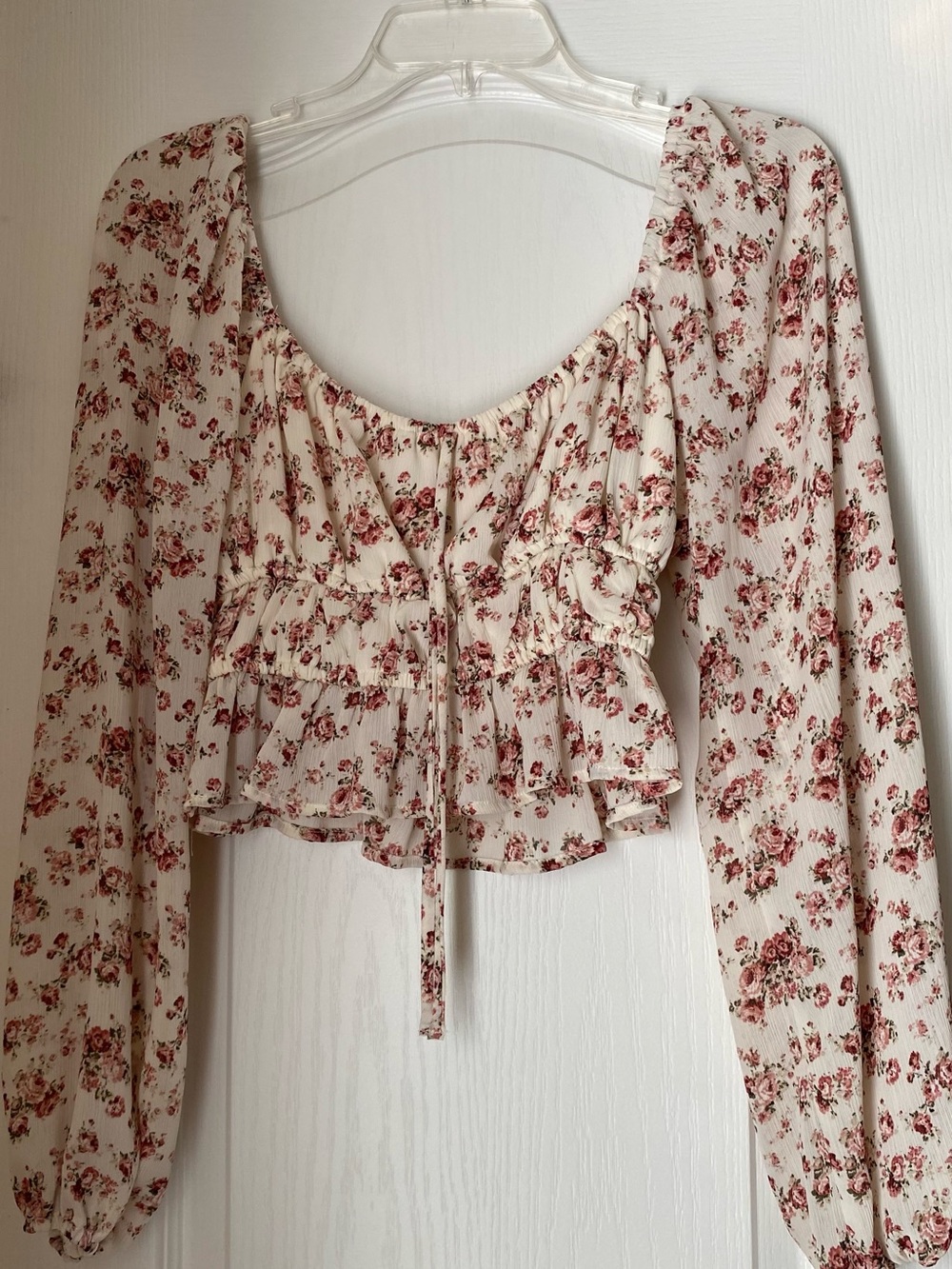 Floral Ruffle Tie-Front Long-Sleeve Crop Top - Cream with Rose Print